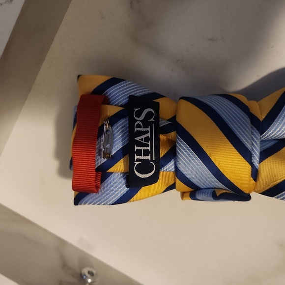 Necktie Necklace - Picture 3 of 4